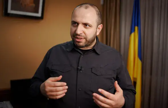Рустэм Умераў

