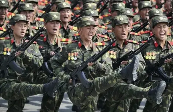 Северокорейские военные
