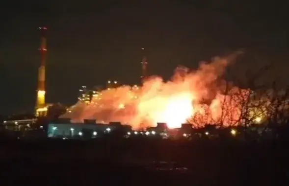 В Энгельсе снова пожар
