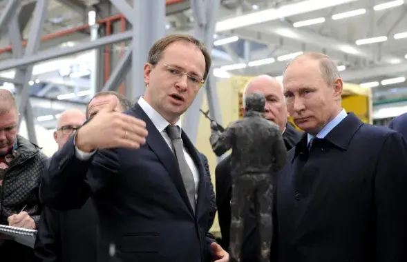 Уладзімір Мядзінскі і Уладзімір Пуцін
