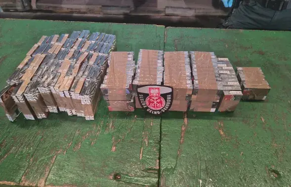 Контрабандные сигареты
