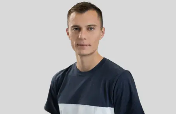 Дзяніс Ярац
