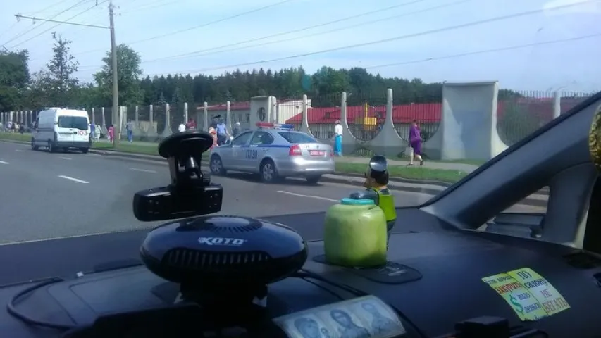 У Мінску грузавік сутыкнуўся з тралейбусам, пацярпелі восем чалавек